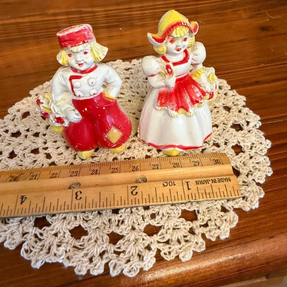 Dutch Boy and Girl Salt Pepper Shaker Set Red White Good Vintage
